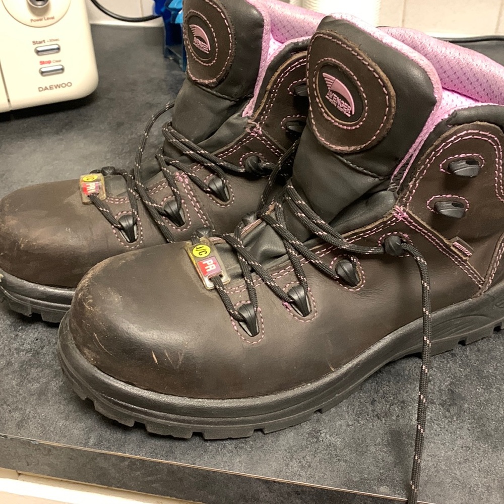 Women's Avengers Boots A7123